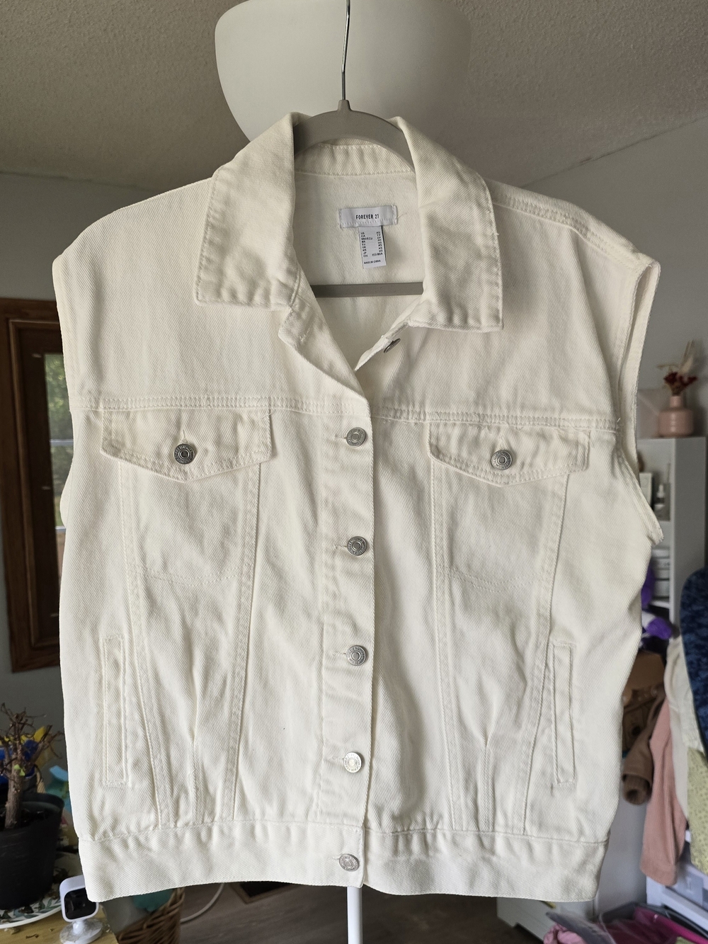 Forever 21 Sleeveless Denim Jacket - White
